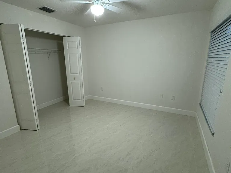 10941 Bitternut Hickory Ln — Photo 8