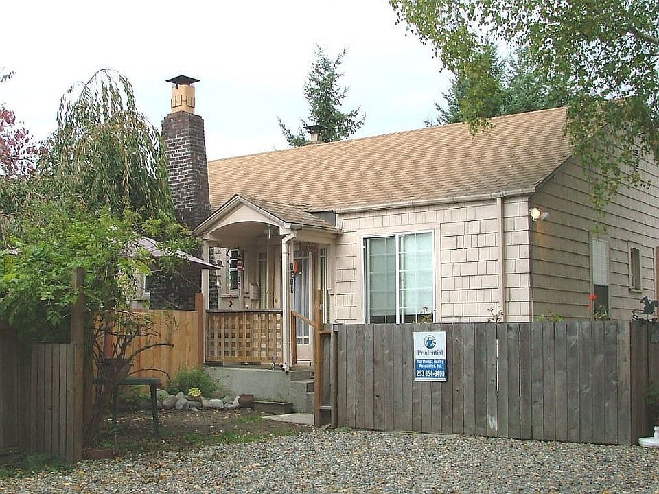 driveway and front of home