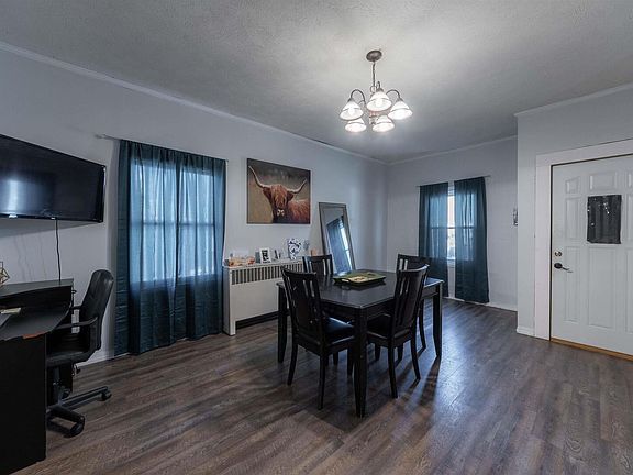 5th image of 215 S Parkhill St