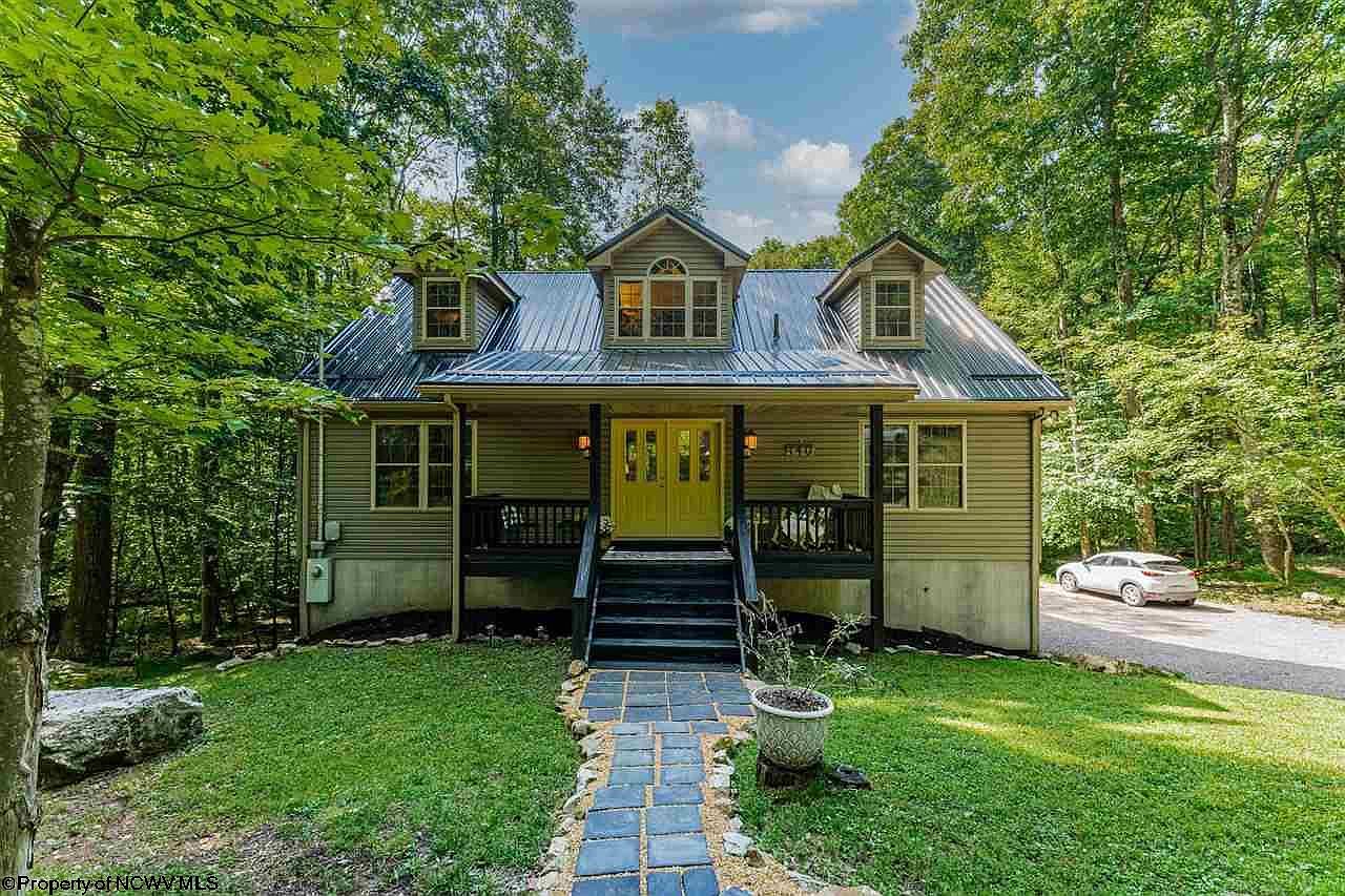 140 Hemlock Cir, Terra Alta, WV 26764 | Zillow