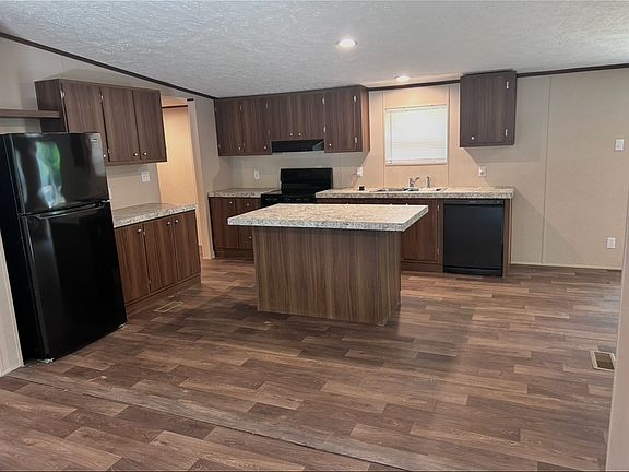 3rd image of 2642 Forbes Rd