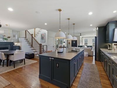 1251A McGavock Pike, Nashville, TN, 37216