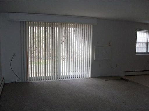3rd image of 38 Edgelawn Ave APT 8