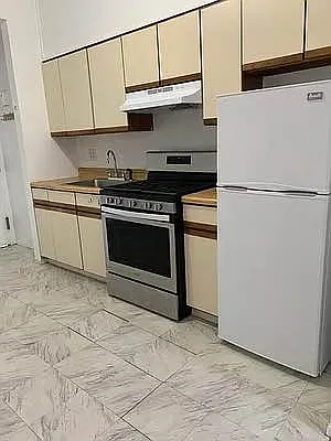 Rented by Voro, LLC | media 15