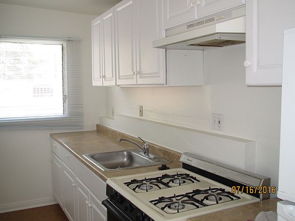 5th image of 708 E Santa Anita Ave