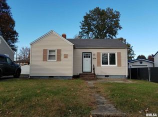 2804 Cherry St, Mount Vernon, IL 62864