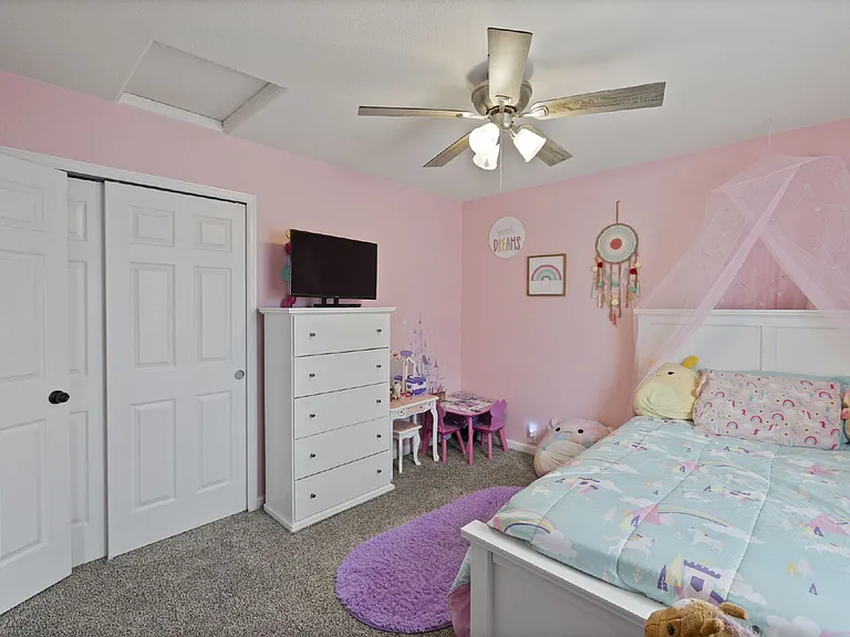 7555 Gallard Hts — Photo 24