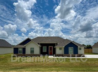 868 Flowers Dr, Washington, OK 73093