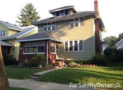 Street View
						:
						Beautifully Landscaped, Low Maintenance, Yard