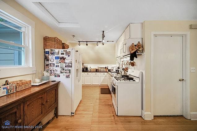 1st image of 411 S Wheaton Ave #2