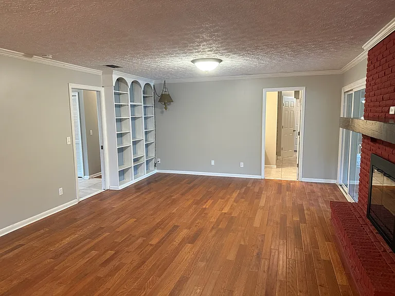 2374 Stafford Dr — Photo 18