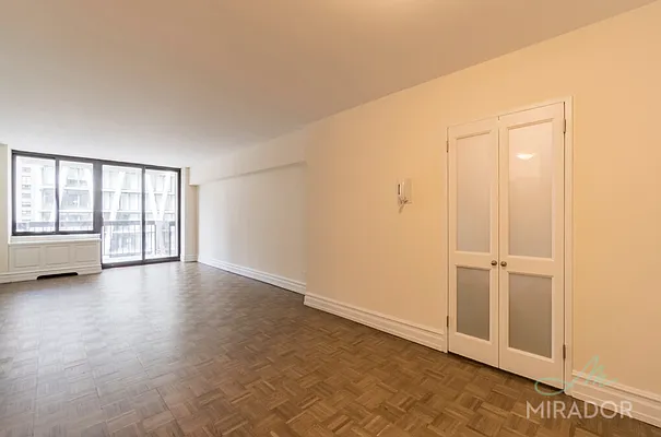 Rented by Mirador Real Estate | media 23