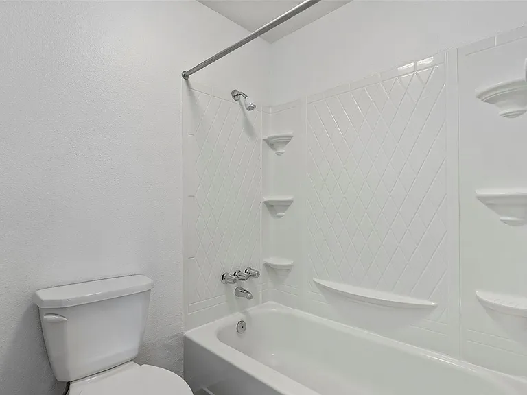 Apt 31 Floorplan Bathroom