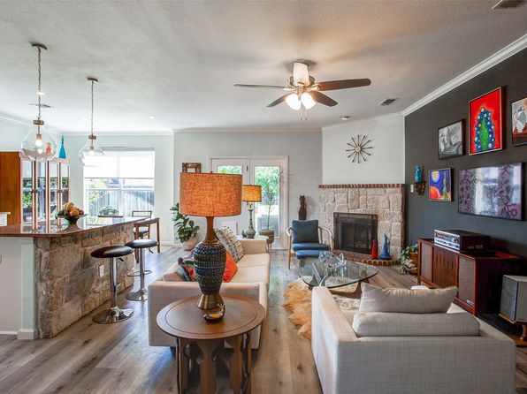 5521 La Bandera Trl, Benbrook, TX 76126