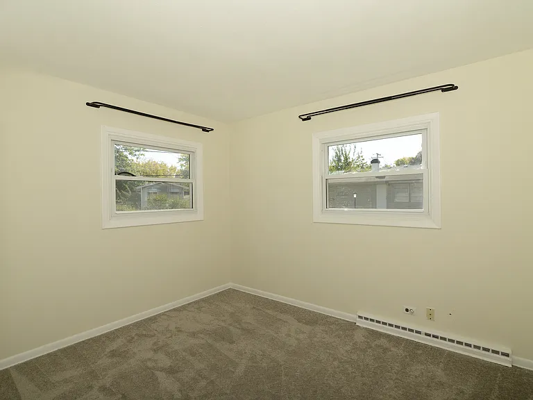 134 S 19th St — Photo 30