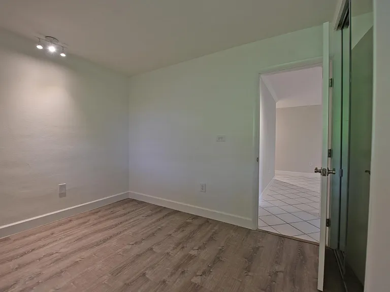 SECOND BEDROOM | PALM MODEL | 2 BEDROOM, 1 BATH