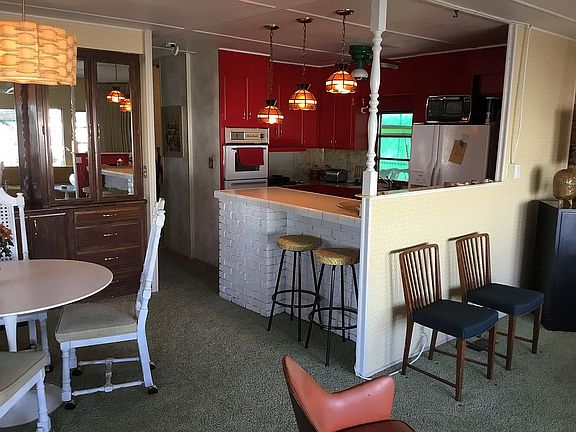 5th image of 139 Camarillo St