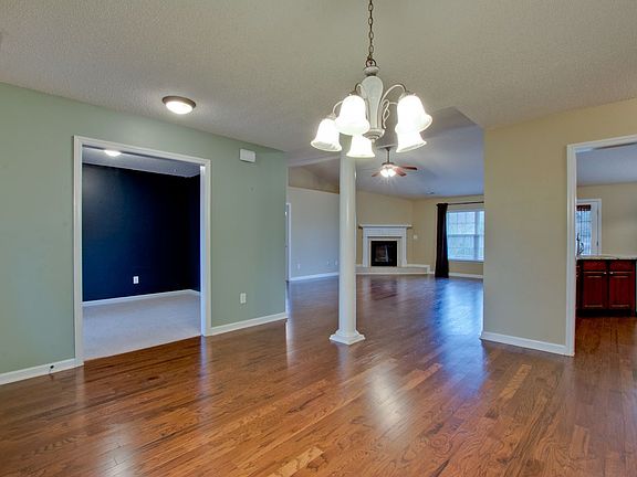 5th image of 4919 Montauk Trl SE