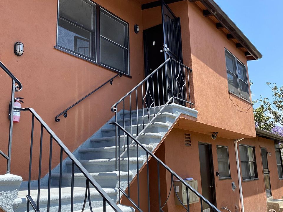 1st image of 1615 Centinela Ave #B