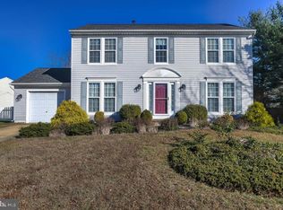 7 W Violette Dr, New Castle, DE 19720