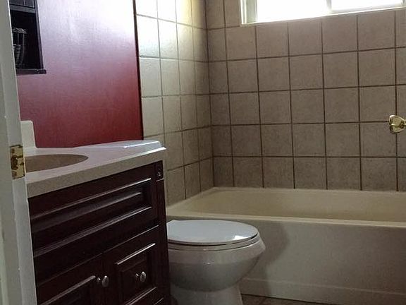 5th image of 1401 Wacon Dr