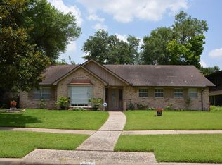 6707 Burning Tree Dr, Houston, TX 77036