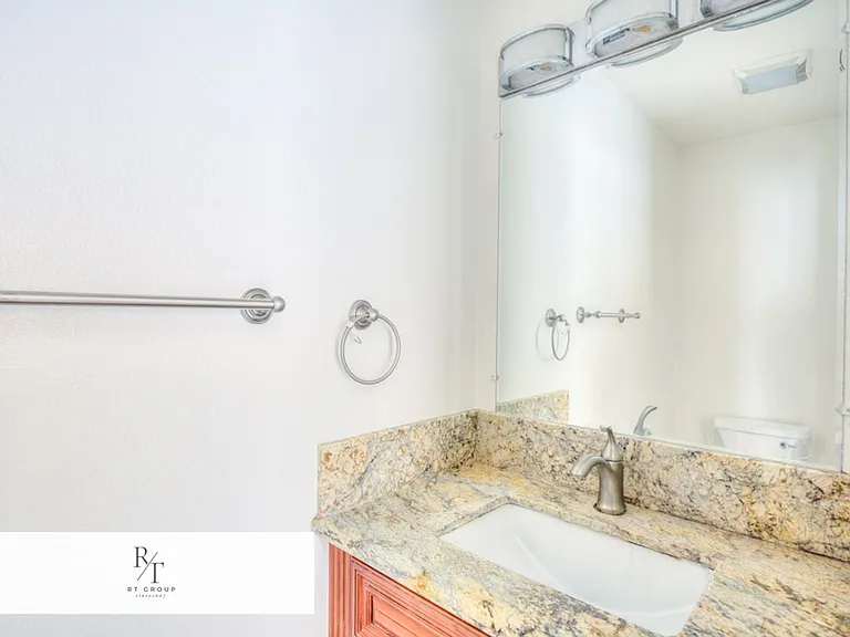 13006 Parkview Dr — Photo 15