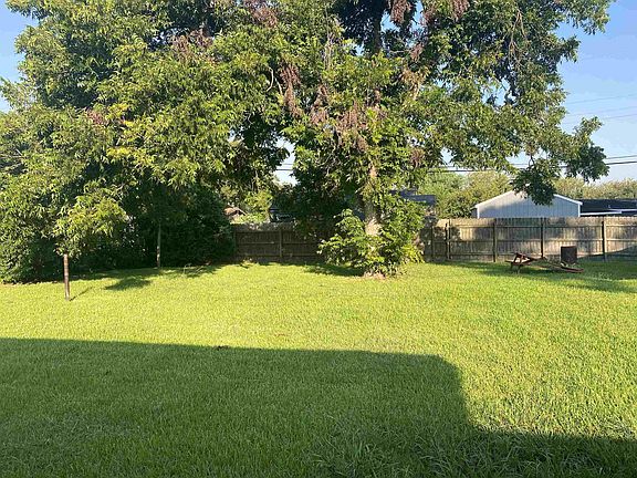 3rd image of 3604 Avenue G