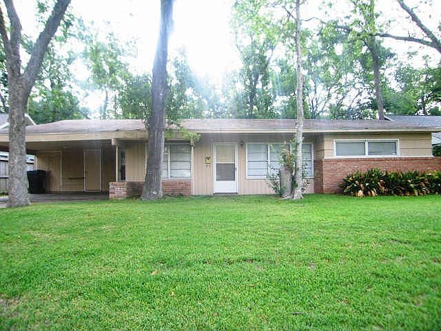1st image of 10509 Willowgrove Dr
