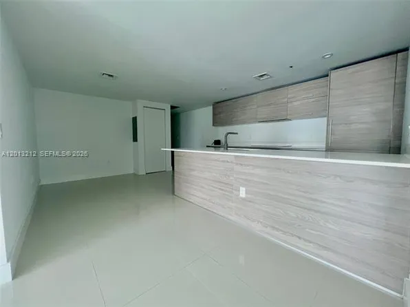1300 S Miami Ave Unit 2710, Miami, FL 33130