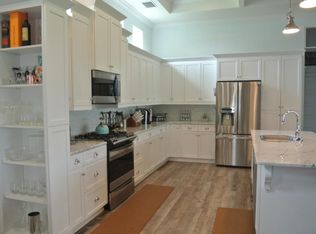 3 Cottage Ct, Cocoa Beach, FL 32931