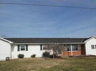 733 Easy St, Manchester, OH 45144