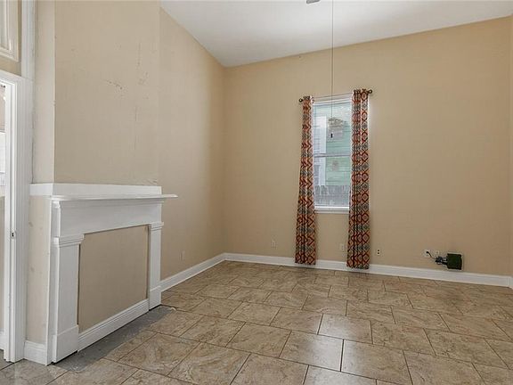 3rd image of 2753 Iberville St