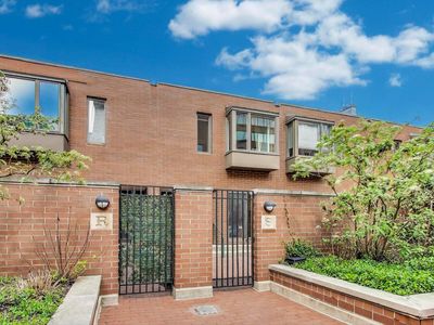 801 S Plymouth Ct, Chicago, IL, 60605