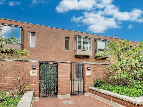 801 S Plymouth Ct, Chicago, IL 60605