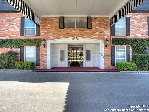 3rd image of 8401 N NEW BRAUNFELS AVE #339