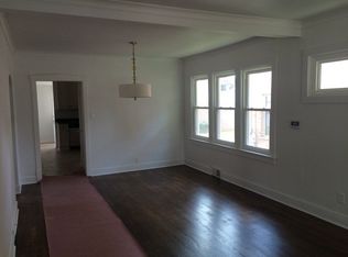 2569 Maple St, River Grove, IL 60171