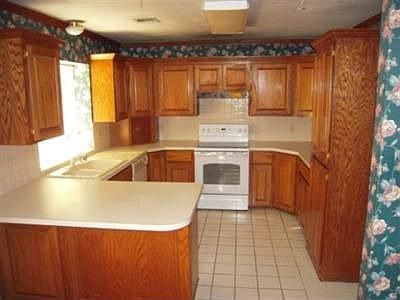 2nd image of 7726 NW Chesley Dr