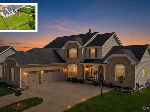 3458 Chippewa Dr, Shiloh, IL 62221