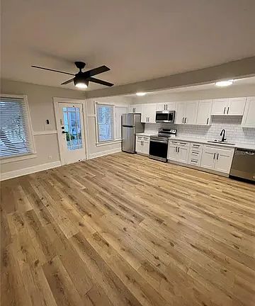5th image of 1153 34th Ave N APT 8