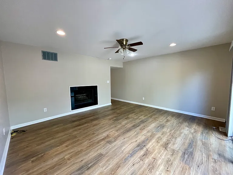 40 Terrace Ct — Photo 12