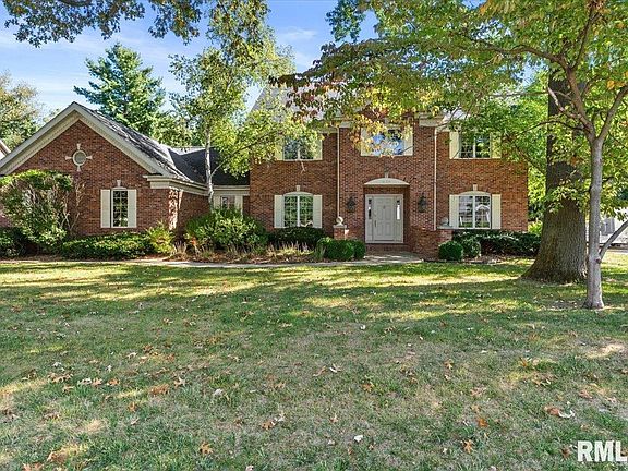 2nd image of 828 Coventry Point