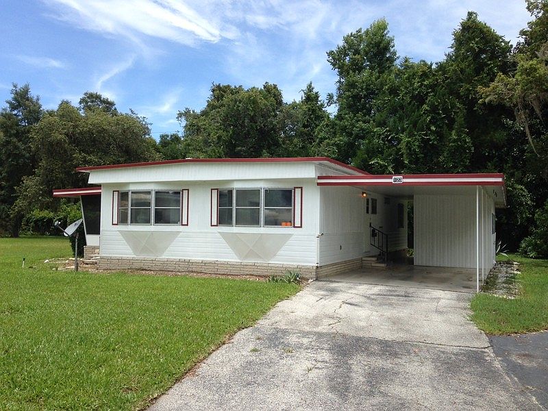 1st image of 123 Poinsettia Dr