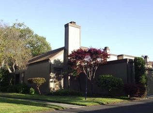 1022 Trellis Ln, Alameda, CA 94502