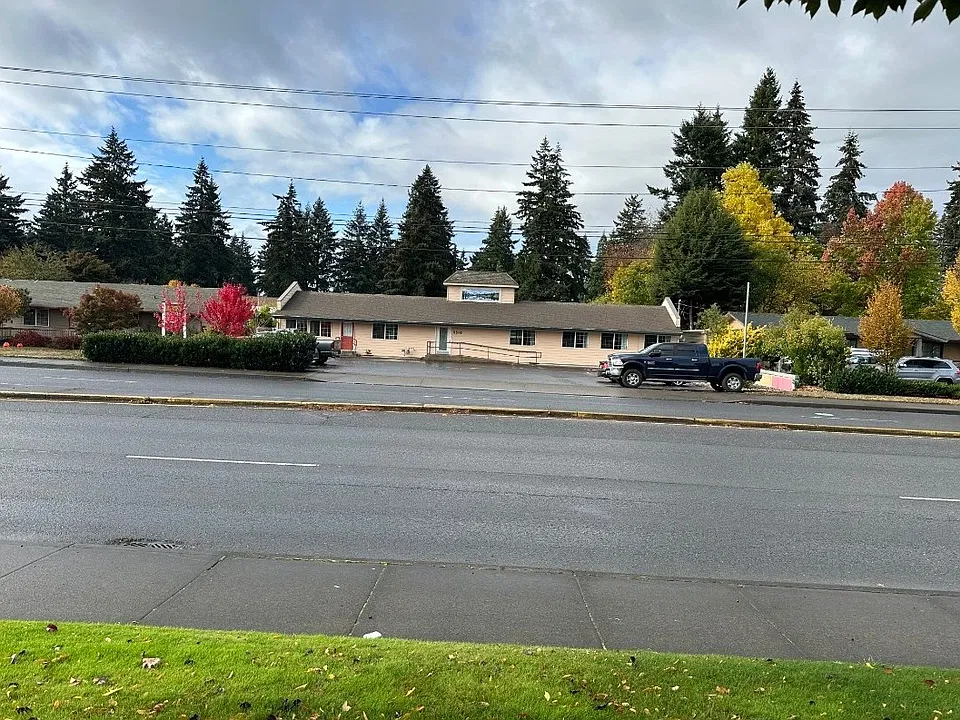 9608 NE 117th Ave