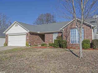 900 Elkhart Loop, Bryant, AR 72022