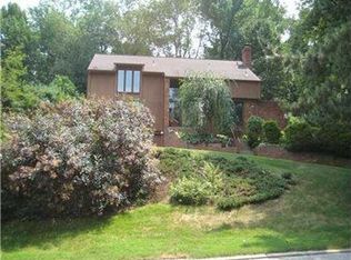 552 Harrogate Rd, Pittsburgh, PA 15241