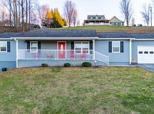 743 Laurel Rd, Clinton, TN 37716