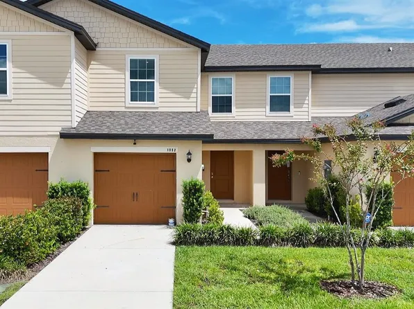 1552 WYNFORD CIRCLE, TAVARES, FL 32778