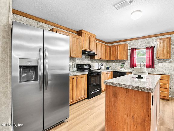 5th image of 7452 APPOMATTOX Avenue